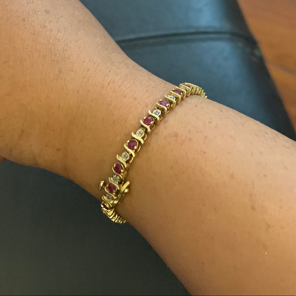 🔥🔥SUPER SALE🔥🔥PRICE FIRM✅👑Beautiful Genuine Ruby Diamond Gold Bracelet - Picture 7 of 14